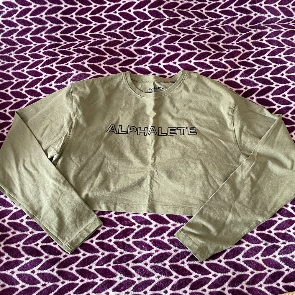 Alphalete Long Sleeve Medium